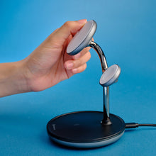 Load image into Gallery viewer, OMNIA M3+ Magnetic 3-in-1 Wireless Charging Station