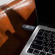 Load image into Gallery viewer, iKlips C Apple Lightning/USB-C Flash Drive